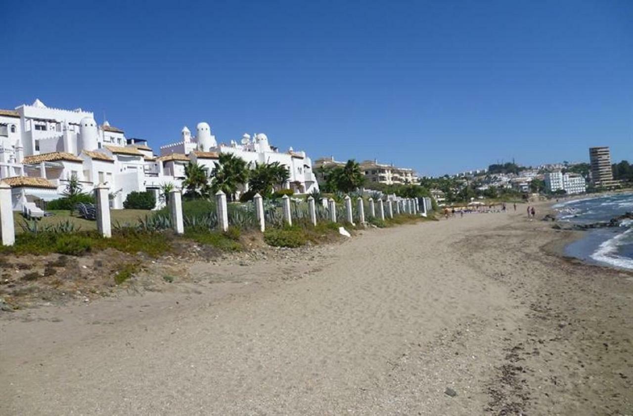 Apartamento Playa De La Lucera Ла Кала де Михас Екстериор снимка