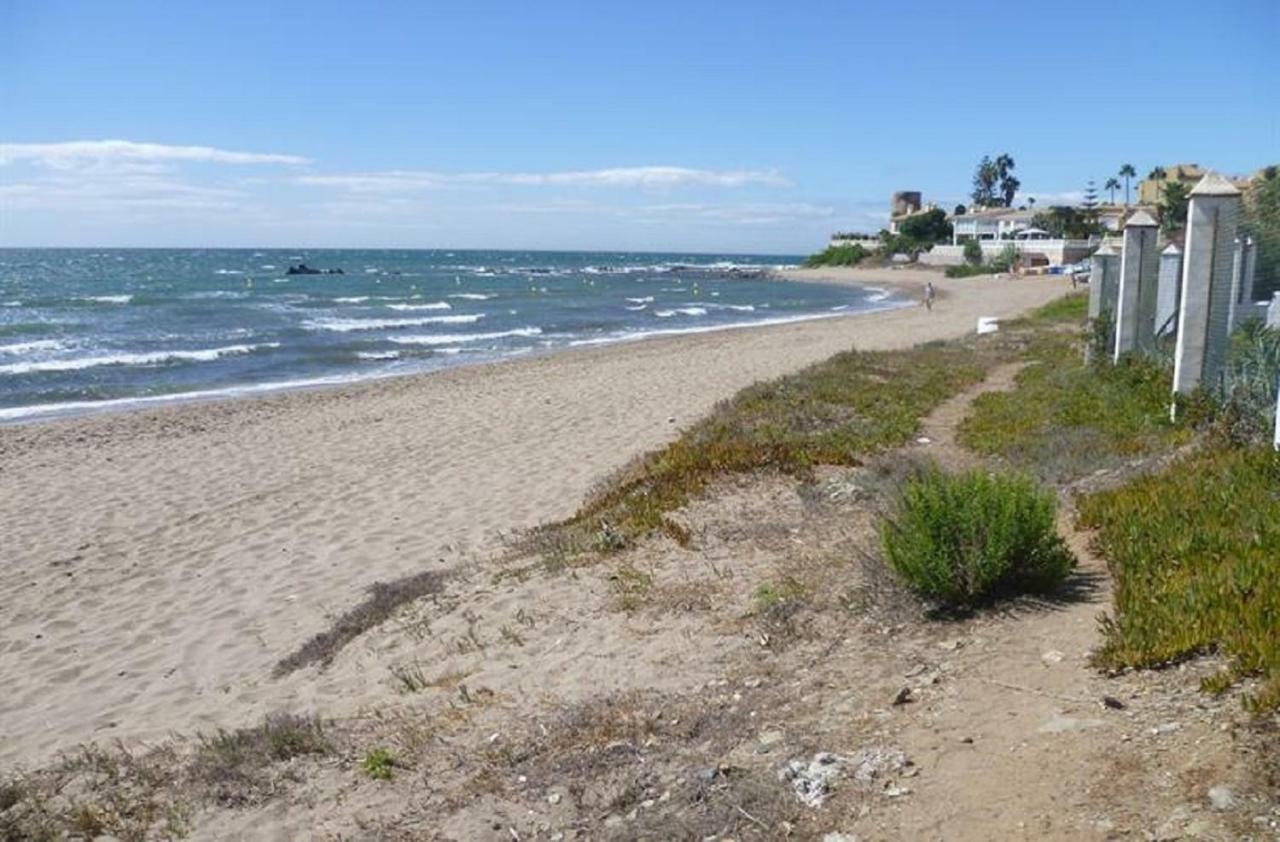 Apartamento Playa De La Lucera Ла Кала де Михас Екстериор снимка