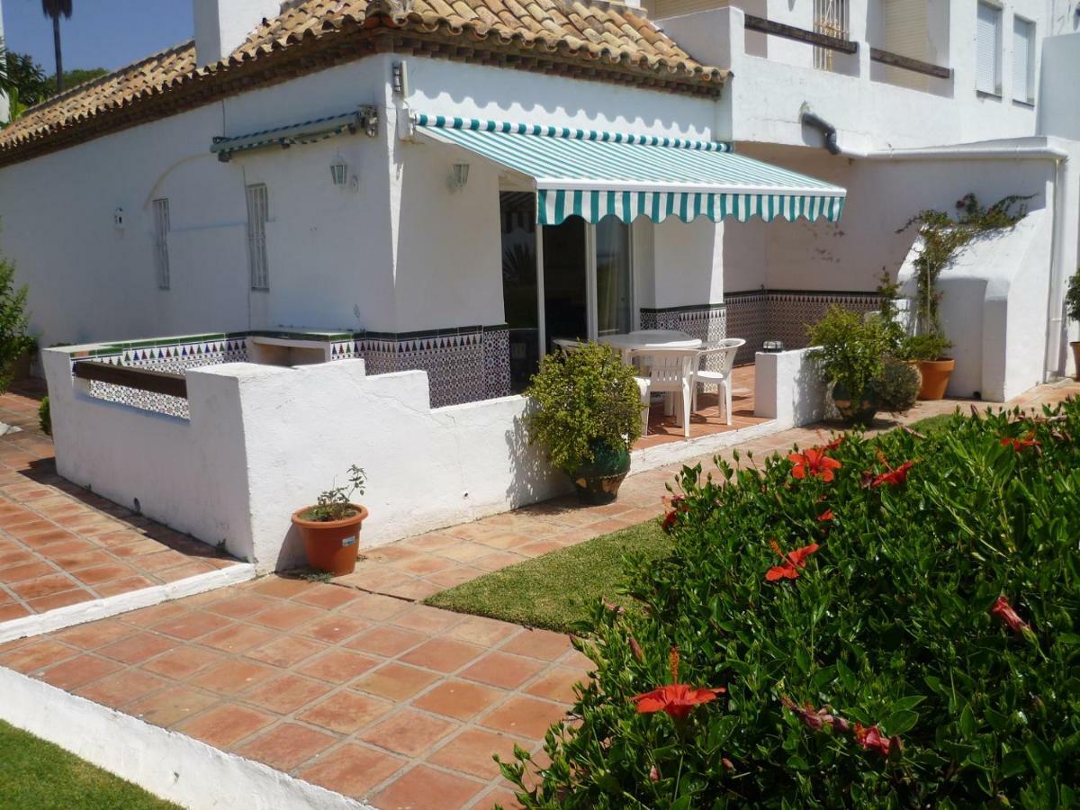 Apartamento Playa De La Lucera Ла Кала де Михас Екстериор снимка