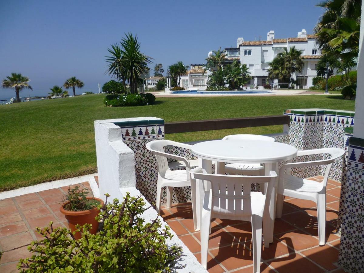 Apartamento Playa De La Lucera Ла Кала де Михас Екстериор снимка